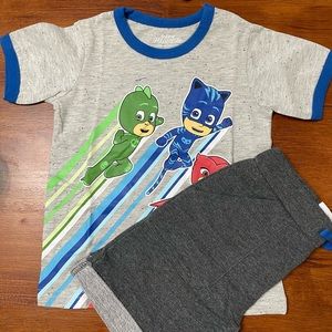 Boys PJ Masks Shorts Outfit Size 4. New
